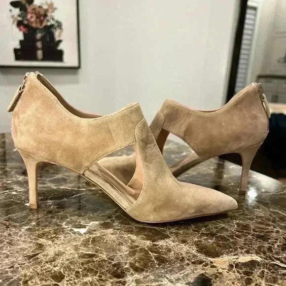 Cole Haan Ina Suede Cut-Out Shooties-Tan Suede Size 7.5-NEVER WORN - Picture 6 of 9